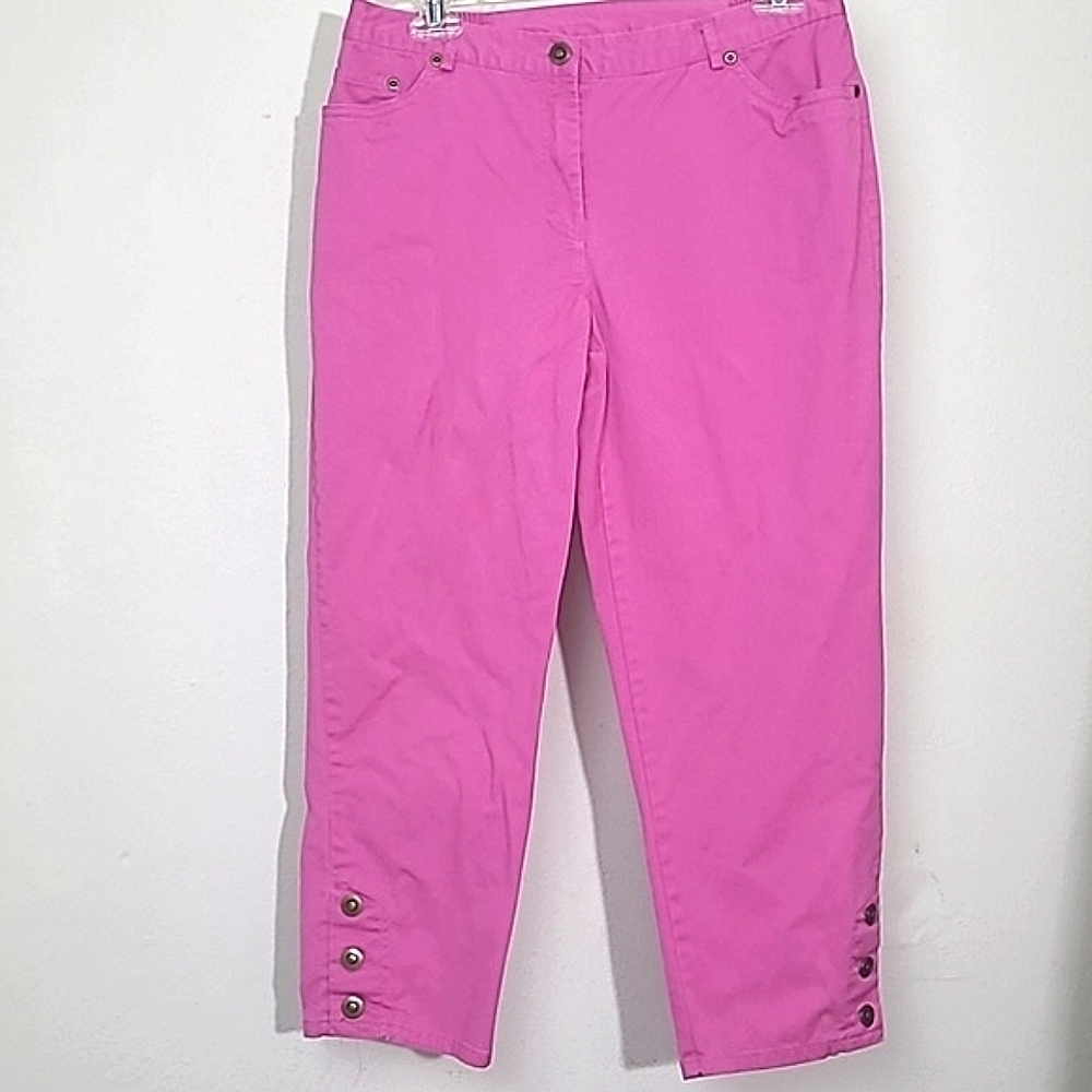 Bright Pink Button Embellished Capris Ruby Rd. Stretch Cotton Y2K Mid Rise Sz 6